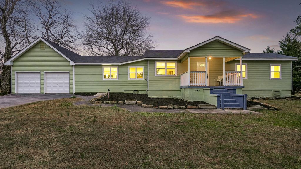 11119 London Lane, Apison, TN 37302