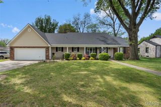 807 Sikes Avenue, Sikeston, MO 63801