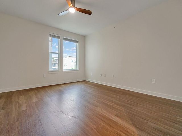 1900 Barton Springs RD 4013, Austin, TX 78704