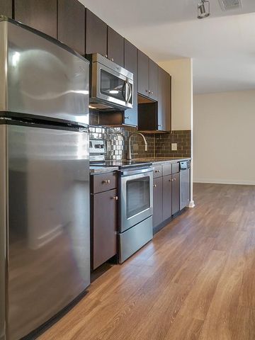 1900 Barton Springs RD 4013, Austin, TX 78704