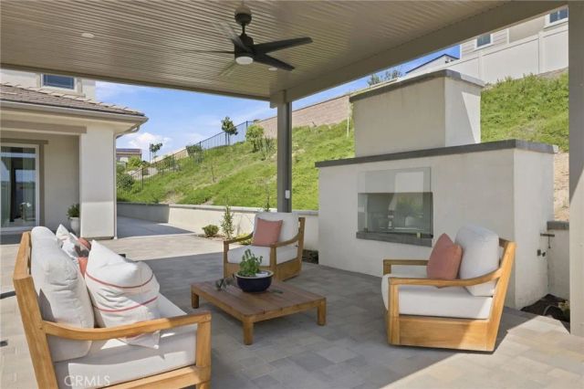 1238 Matterhorn, Riverside, CA 92506