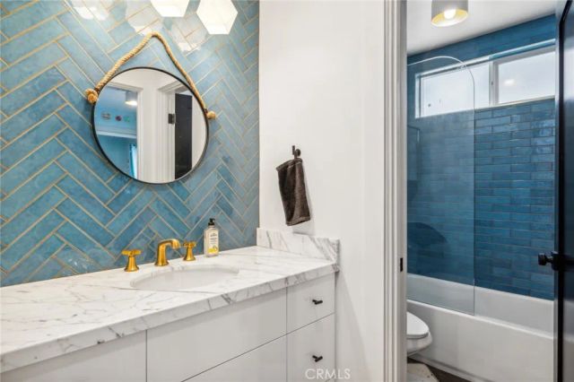 989 La Mirada, Laguna Beach, CA 92651