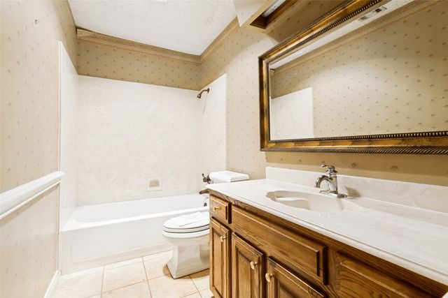 2901 Big Oaks Drive, Garland, TX 75044