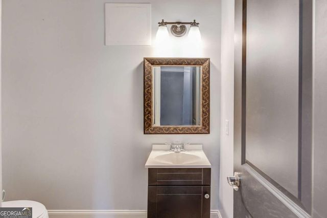5885 Vista Brook Drive, Suwanee, GA 30024