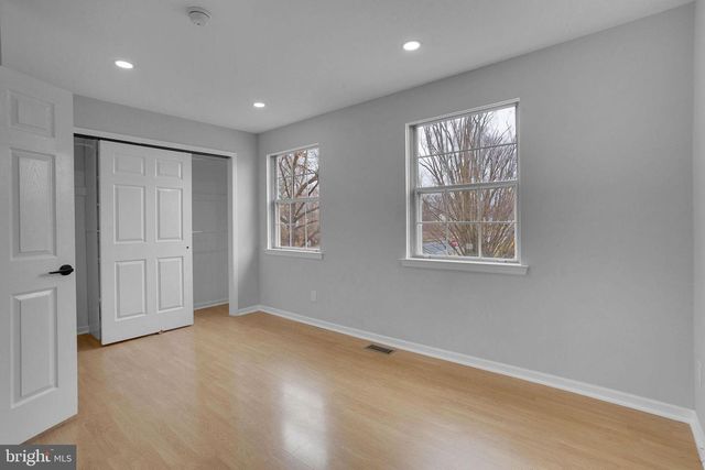 504 LONGSTONE DR, Cherry Hill, NJ 08003