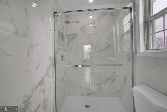 504 LONGSTONE DR, Cherry Hill, NJ 08003