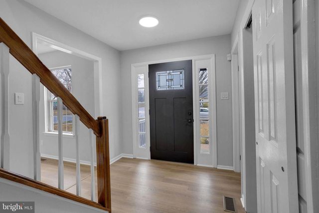 504 LONGSTONE DR, Cherry Hill, NJ 08003