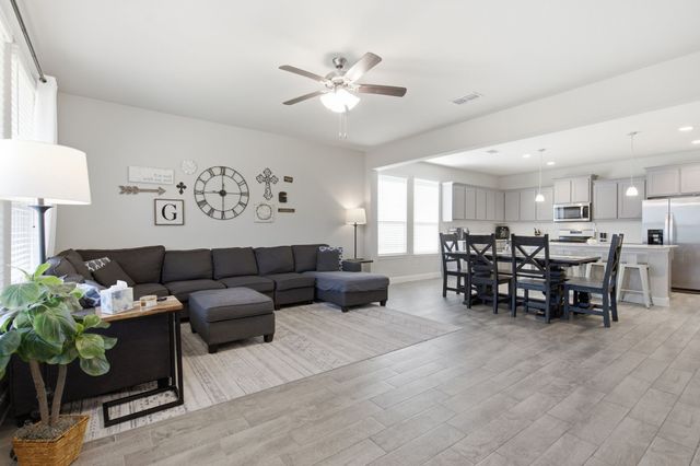 1225 Lisburn Drive, Fort Worth, TX 76247