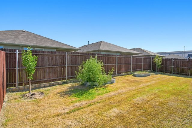 1225 Lisburn Drive, Fort Worth, TX 76247