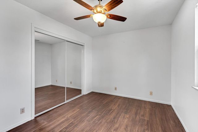 3250 S Longfellow Ct, Wichita, KS 67226