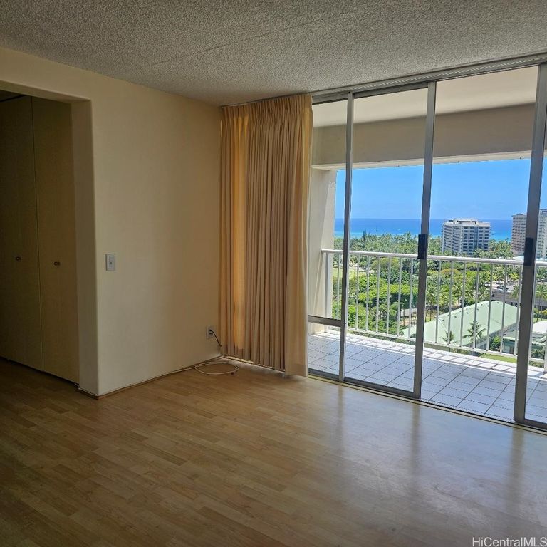 430 Keoniana Street 1304, Honolulu, HI 96815
