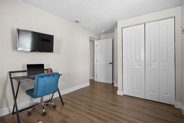418 40TH AVENUE S, St Petersburg, FL 33705