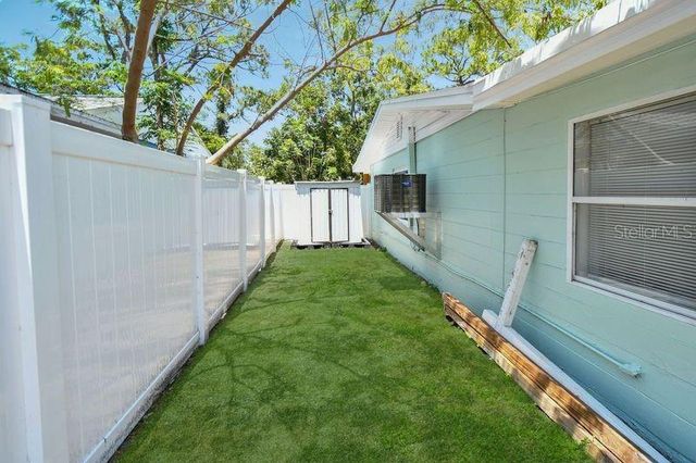 418 40TH AVENUE S, St Petersburg, FL 33705