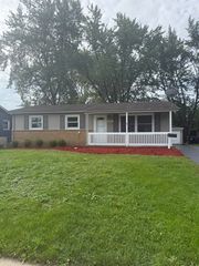 662 Walnut Road, Wauconda, IL 60084