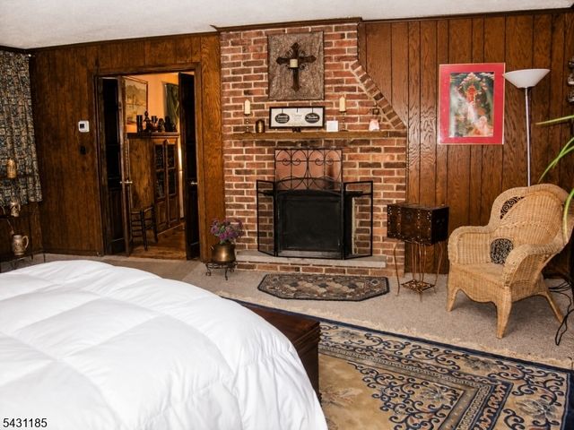 76 Washington Dr, Watchung Boro, NJ 07069