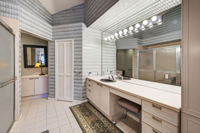 6185 Greenspointe Drive, Boynton Beach, FL 33437