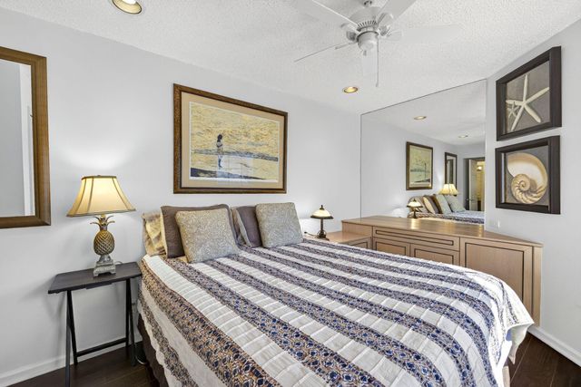 6185 Greenspointe Drive, Boynton Beach, FL 33437