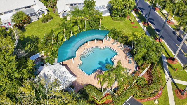 6185 Greenspointe Drive, Boynton Beach, FL 33437