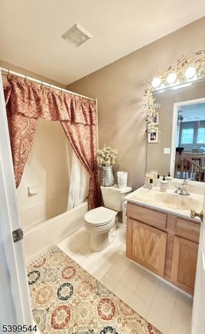 701 Brandywine Way, Lopatcong Twp., NJ 08886