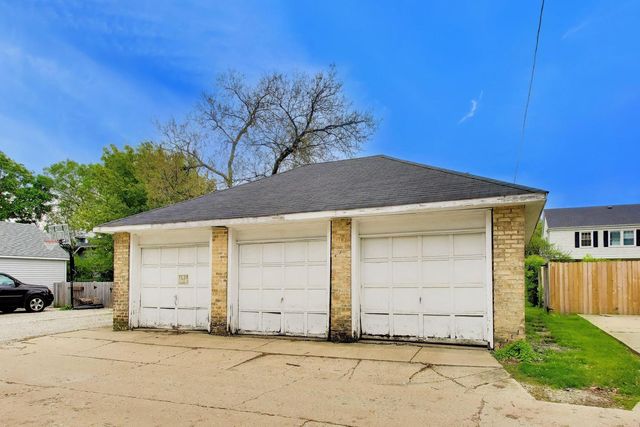 1458 Lake Avenue, Wilmette, IL 60091