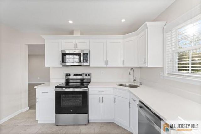 18 Benjamin Franklin Drive, Monroe, NJ 08831