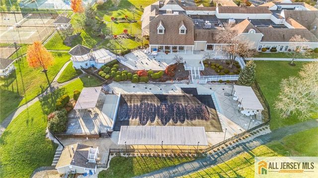 18 Benjamin Franklin Drive, Monroe, NJ 08831