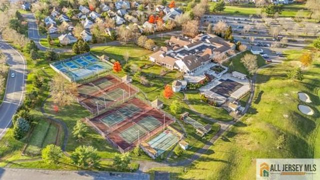 18 Benjamin Franklin Drive, Monroe, NJ 08831