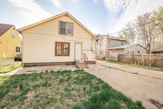 663 S 2nd St, Salina, KS 67401