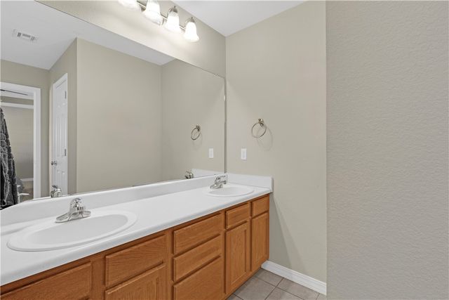 808 Emerald Street, Lowell, AR 72745