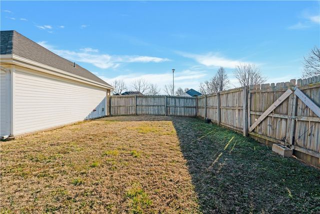 808 Emerald Street, Lowell, AR 72745