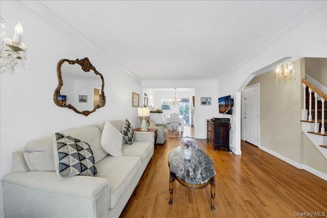 2521 Hollers Avenue, Bronx, NY 10475