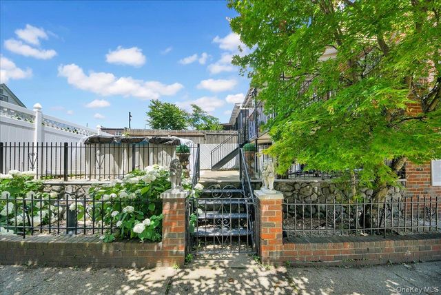 2521 Hollers Avenue, Bronx, NY 10475