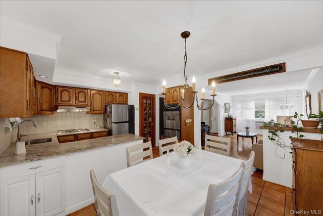2521 Hollers Avenue, Bronx, NY 10475