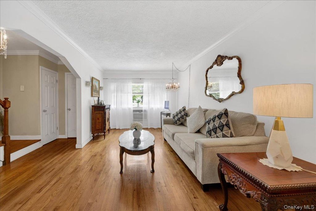 2521 Hollers Avenue, Bronx, NY 10475 — photo 5