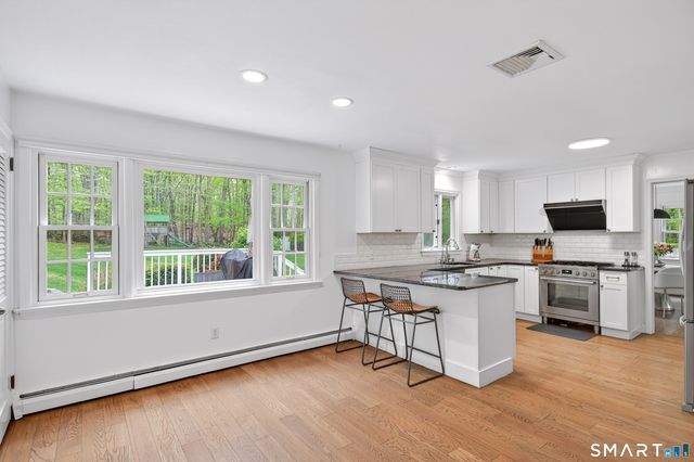 189 Fishing Trail, Stamford, CT 06903