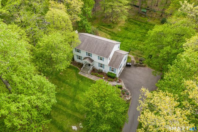 189 Fishing Trail, Stamford, CT 06903