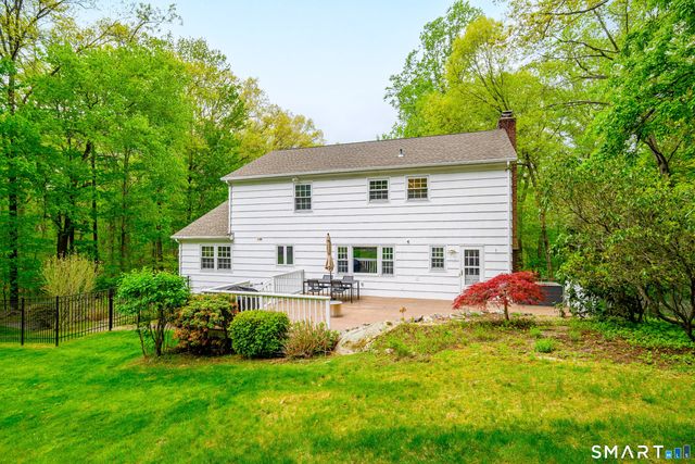 189 Fishing Trail, Stamford, CT 06903