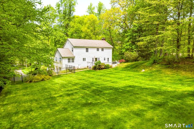 189 Fishing Trail, Stamford, CT 06903