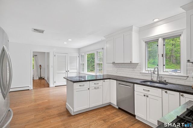 189 Fishing Trail, Stamford, CT 06903