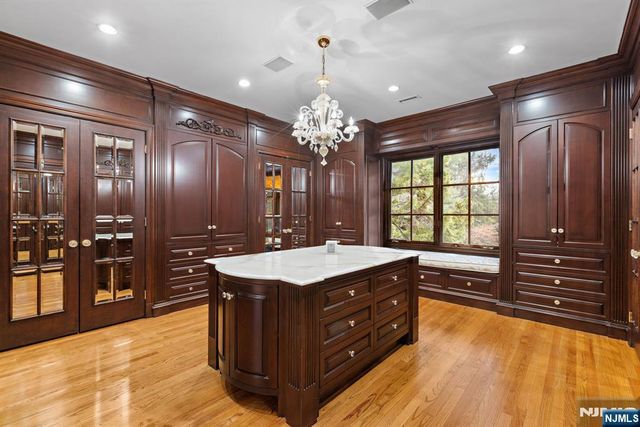 11 Elden Drive, Saddle River, NJ 07458