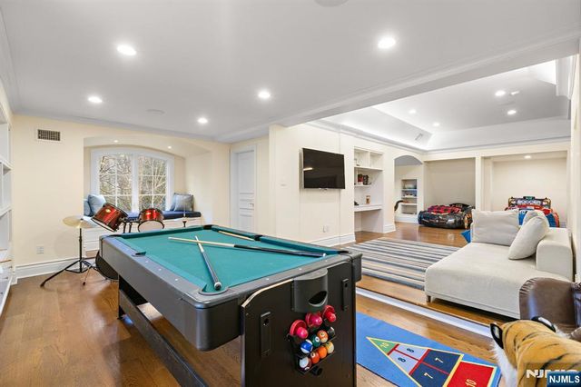 11 Elden Drive, Saddle River, NJ 07458