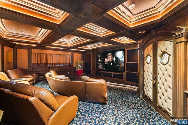 11 Elden Drive, Saddle River, NJ 07458