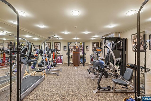 11 Elden Drive, Saddle River, NJ 07458