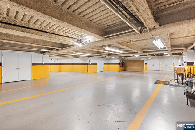 11 Elden Drive, Saddle River, NJ 07458