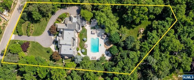 11 Elden Drive, Saddle River, NJ 07458