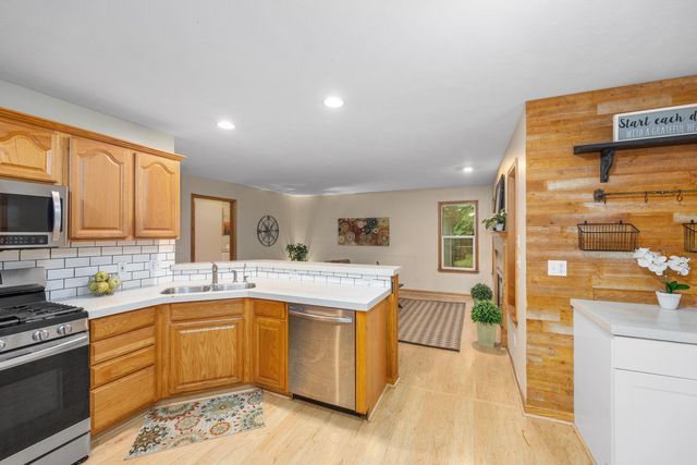 10169 Meadowgate Drive NE, Sparta, MI 49345