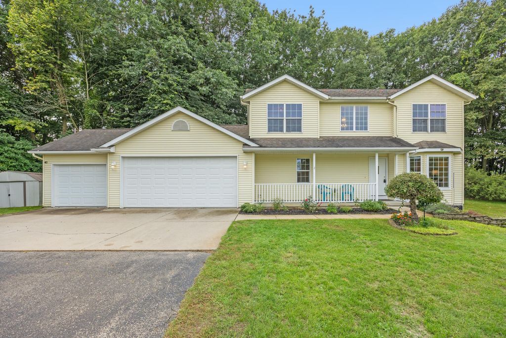 10169 Meadowgate Drive NE, Sparta, MI 49345