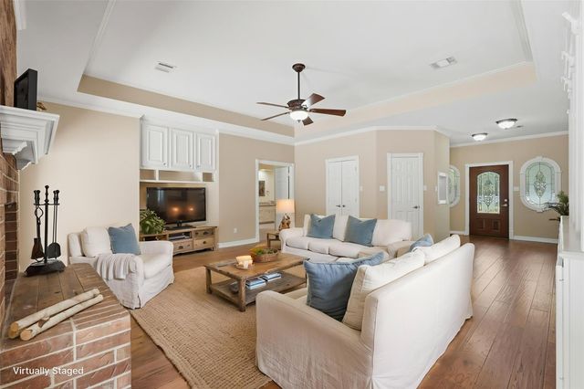 8911 Sendera Drive, Magnolia, TX 77354