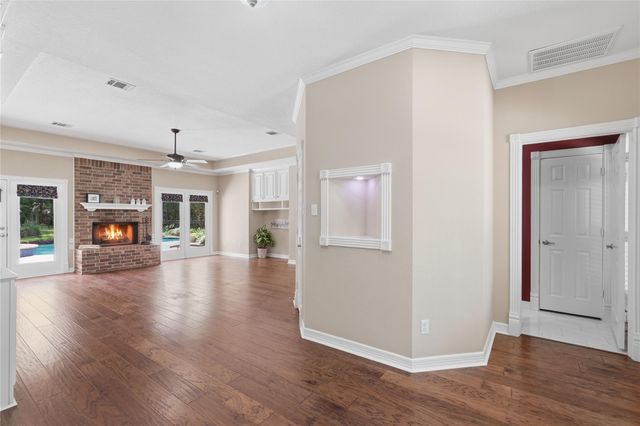 8911 Sendera Drive, Magnolia, TX 77354