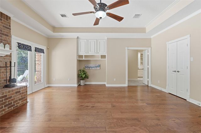 8911 Sendera Drive, Magnolia, TX 77354